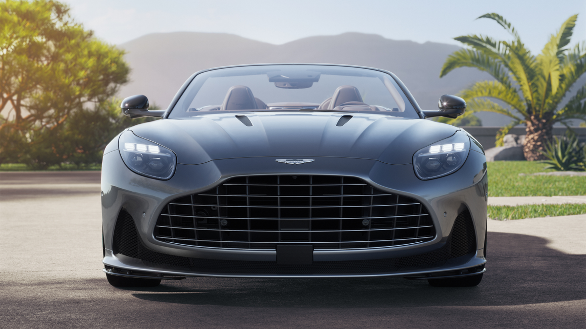 Aston Martin DB12 Volante — photo 2