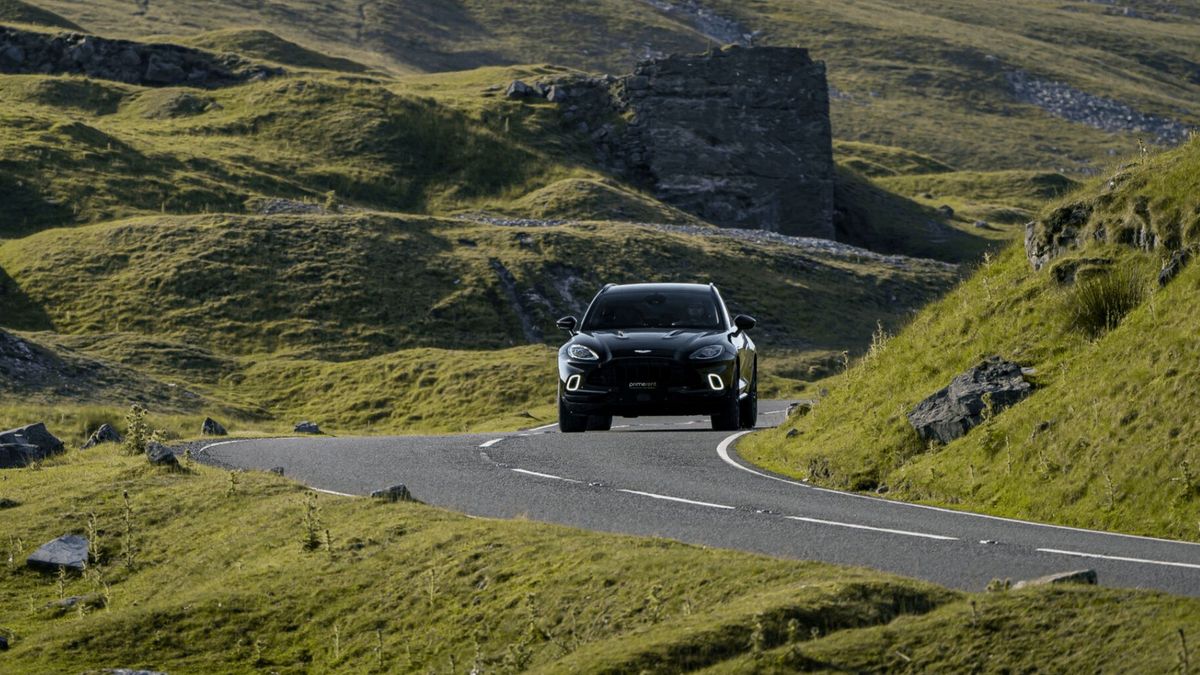 Aston Martin DBX 707 — photo 3