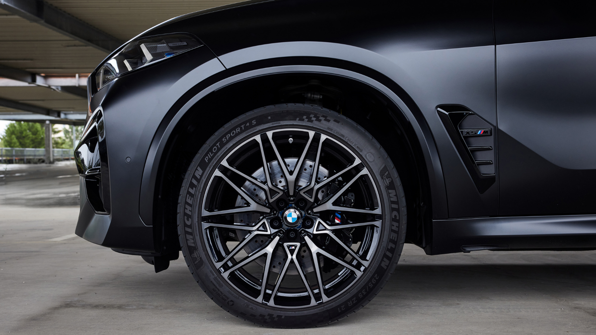 BMW X5M Competition — photo 5