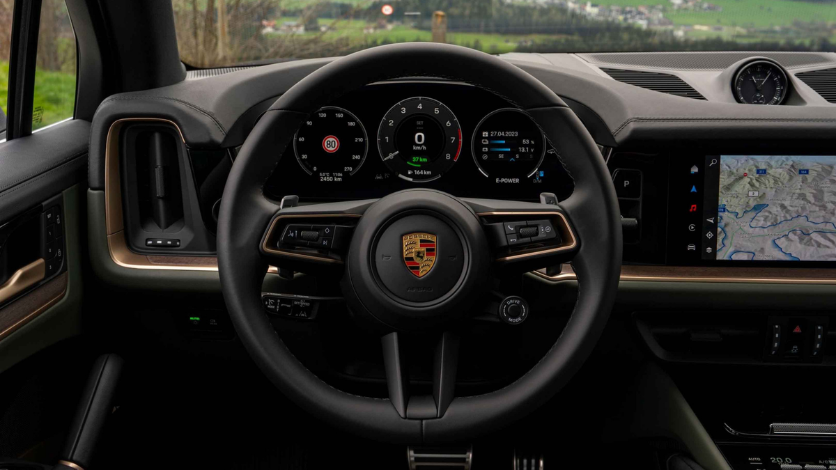 Porsche Cayenne — photo 4